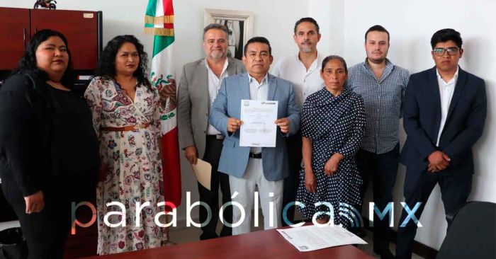 Rinde protesta el presidente auxiliar de San Miguel Canoa