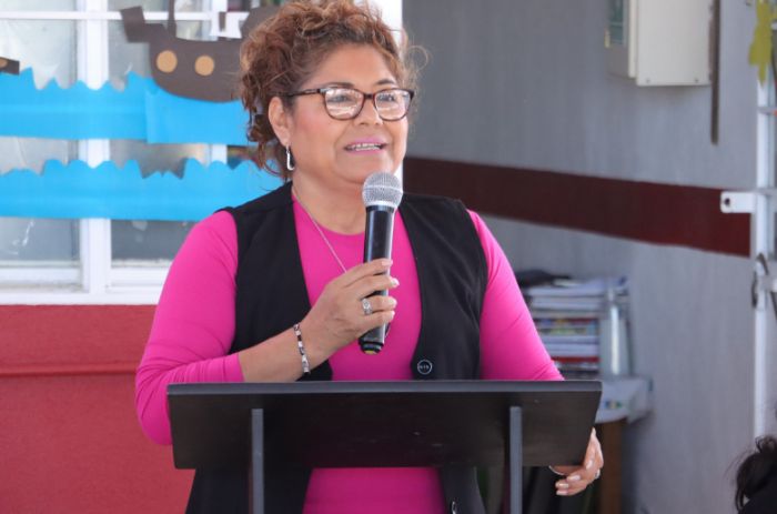 Entrega Tere Alfaro rehabilitación del CAIC Villa Olímpica