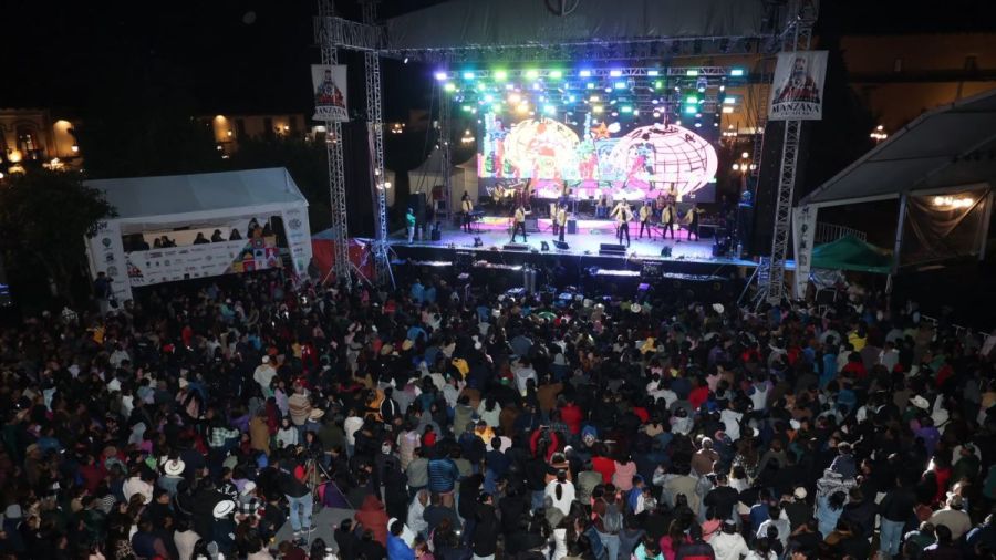 Cierra la 84 Gran Feria de la Manzana en Zacatl&aacute;n con Ca&ntilde;averal