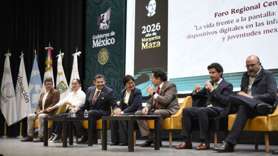 En la BUAP, analizan impacto de dispositivos digitales en menores