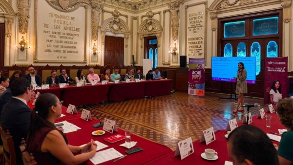 Capacitan a personas servidoras p&uacute;blicas de Comuna en lenguaje incluyente