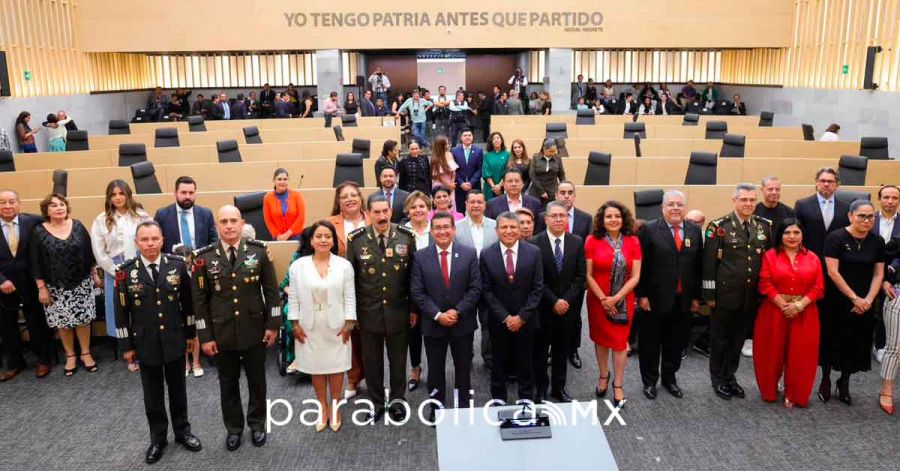 Entregan la Presea &ldquo;General Ignacio Zaragoza&rdquo; a poblanos destacados