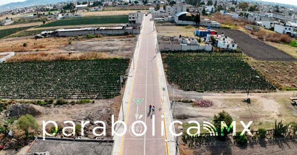 Entrega Lupita Cuautle obra de adoquinamiento en Tlaxcalancingo