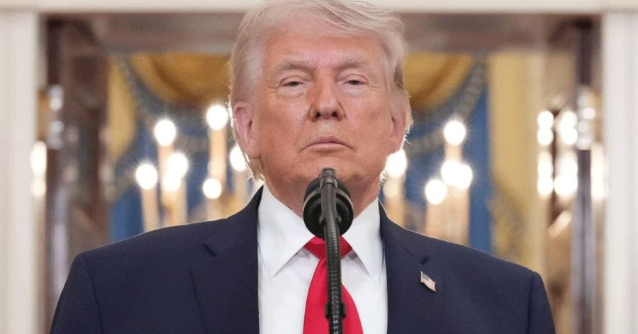 Arremete Trump contra el papa Le&oacute;n: "d&eacute;bil con el crimen y terrible en pol&iacute;tica exterior"