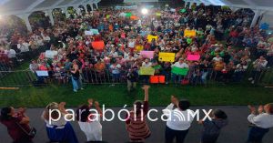 Entrega Sheinbaum tarjetas a beneficiarias del programa Pensi&oacute;n Mujeres Bienestar
