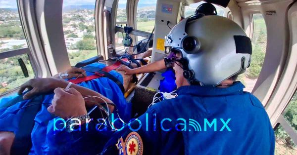 Da SAMU traslado a&eacute;reo a paciente con lesi&oacute;n tumoral cerebral de Acatl&aacute;n a Tehuac&aacute;n