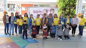 Tere Alfaro contin&uacute;a entrega de apoyos de &ldquo;Escuela Segura 2026&rdquo;