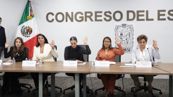 Avalan ampliar derechos de madres y padres de familia en la educaci&oacute;n
