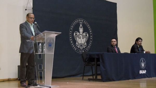 Inicia la BUAP 2&deg; Congreso Internacional de Microbiolog&iacute;a Veterinaria