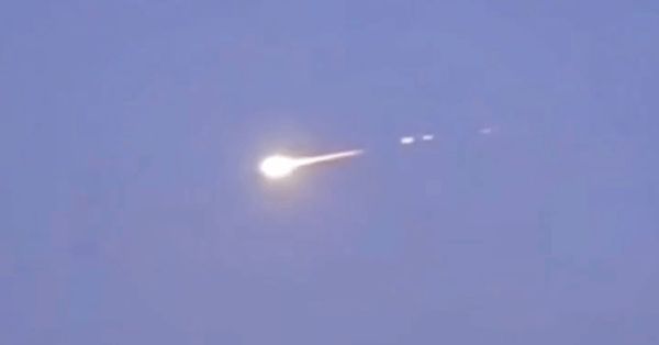 Atraviesa meteorito el cielo europeo y deja da&ntilde;os en casa de Alemania