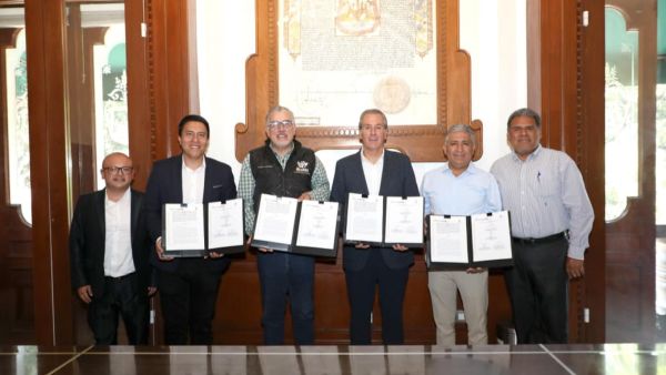 Otorga Gobierno de la Ciudad aumento salarial de 4% al OOSL