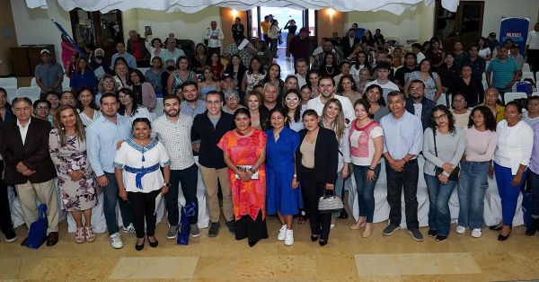 Reafirma PAN compromiso con las mujeres en la conferencia magistral de Eufrosina Cruz