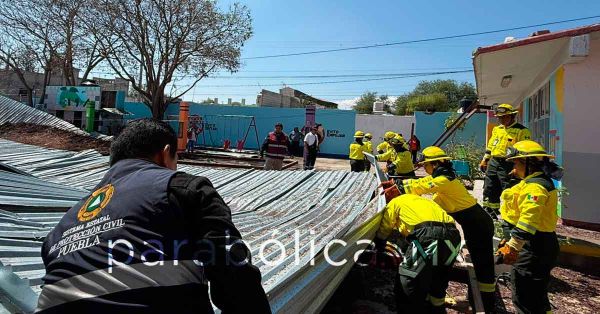 Arranca Segob atenci&oacute;n integral a las familias damnificadas por la granizada en Tlacotepec