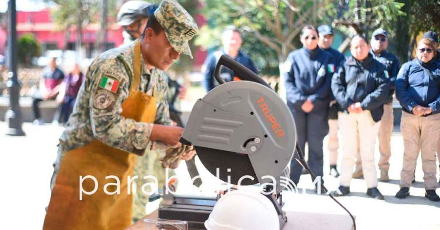 Logran autoridades canje de armas exitoso en Ciudad Serd&aacute;n