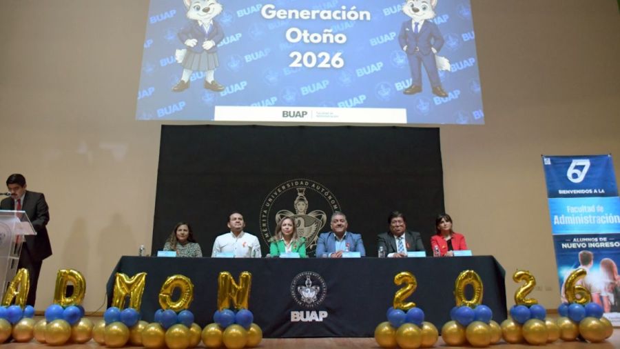 Dan bienvenida en Administraci&oacute;n BUAP a estudiantes de nuevo ingreso