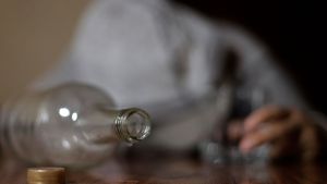 Vac&iacute;o espiritual lleva a las personas al alcoholismo: AA