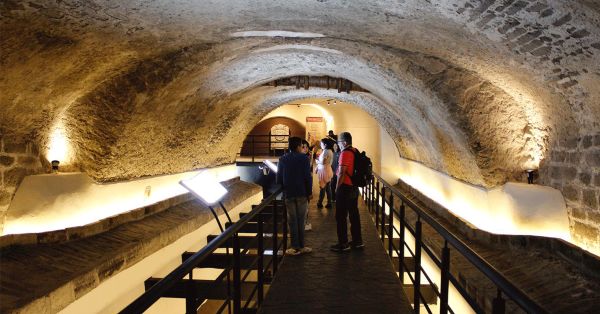 Dan mantenimiento al Puente de Bubas y Pasaje Hist&oacute;rico 5 de Mayo