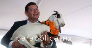 Reconoce Armenta potencial econ&oacute;mico de Tehuac&aacute;n