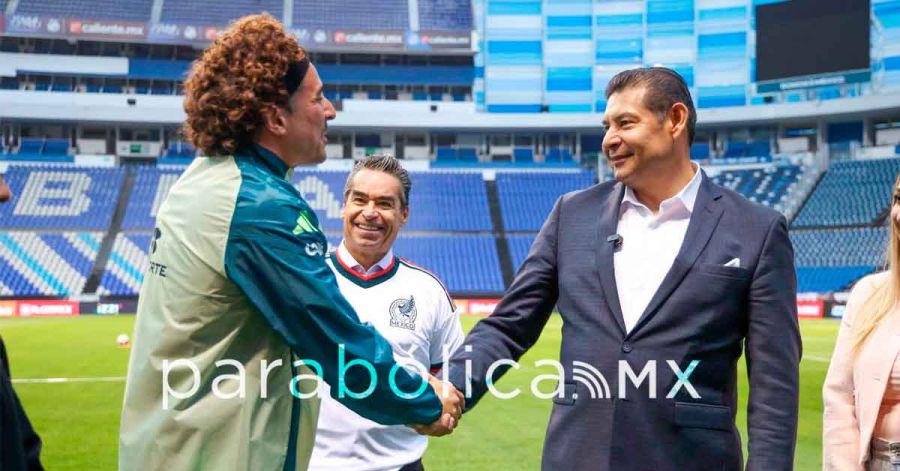 Da Armenta recibimiento a la Selecci&oacute;n Mexicana en Puebla