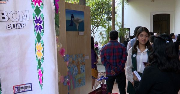 Participan estudiantes del Bachillerato 5 de Mayo en Expo Artes 2026