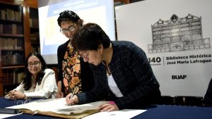 En la BUAP, Coloquio Internacional Bibliotecas Centenarias