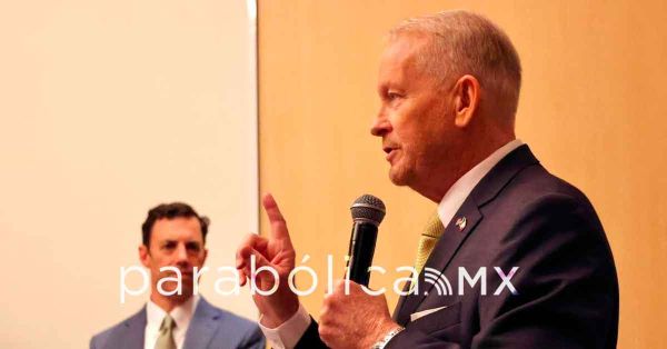 Se suma Ronald Johnson al llamado a frenar el flujo de armas a M&eacute;xico