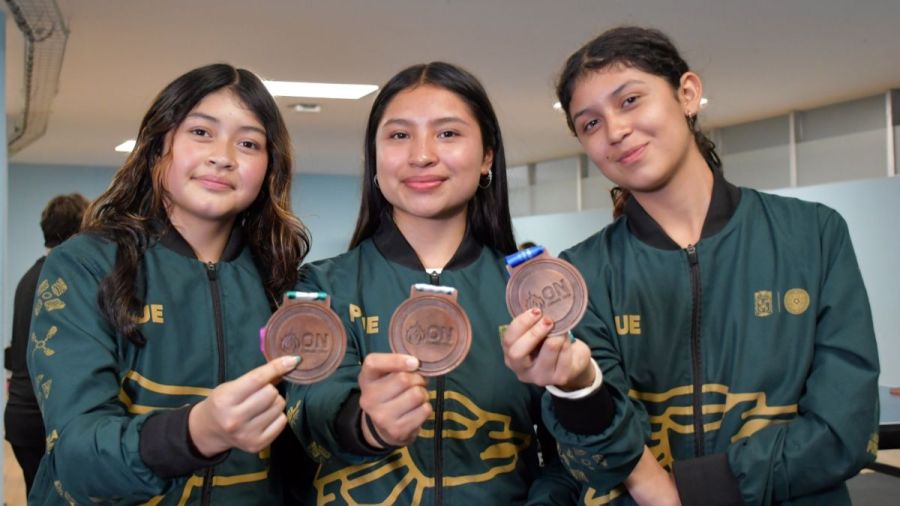 Ganan alumnas BUAP medalla de bronce en tenis de mesa