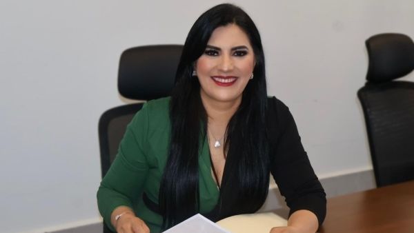 Propone Delfina Pozos cobertura m&eacute;dica para quienes trabajan en el Estado