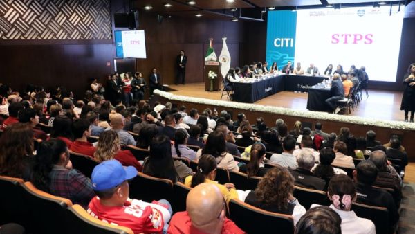 Impulsa Puebla campa&ntilde;a Tarjeta Roja al Trabajo Infantil de la OIT