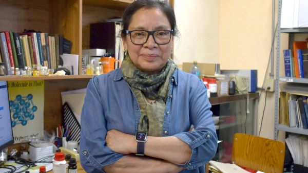 Distinguen a investigadora BUAP como revisora internacional
