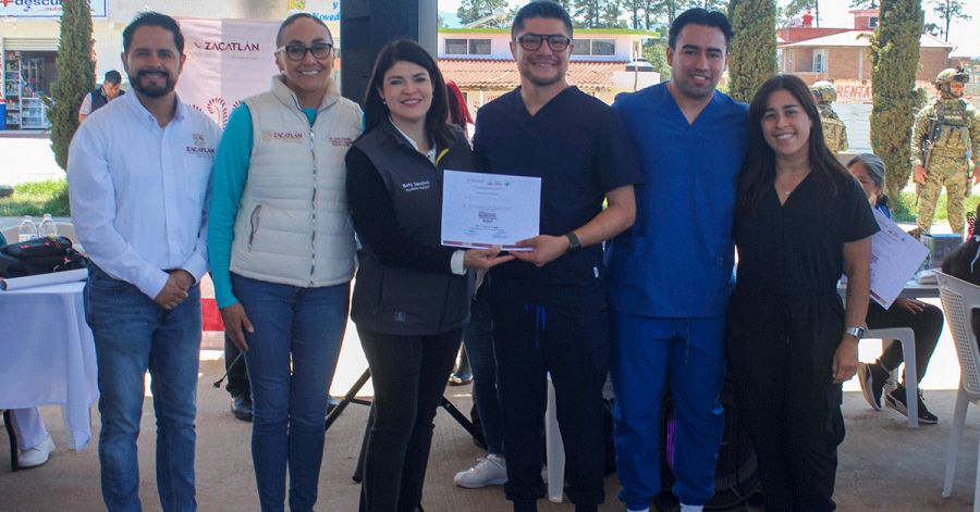Realizan BUAP y Zacatl&aacute;n la Jornada Interdisciplinaria y de Salud Bucal en Las Lajas
