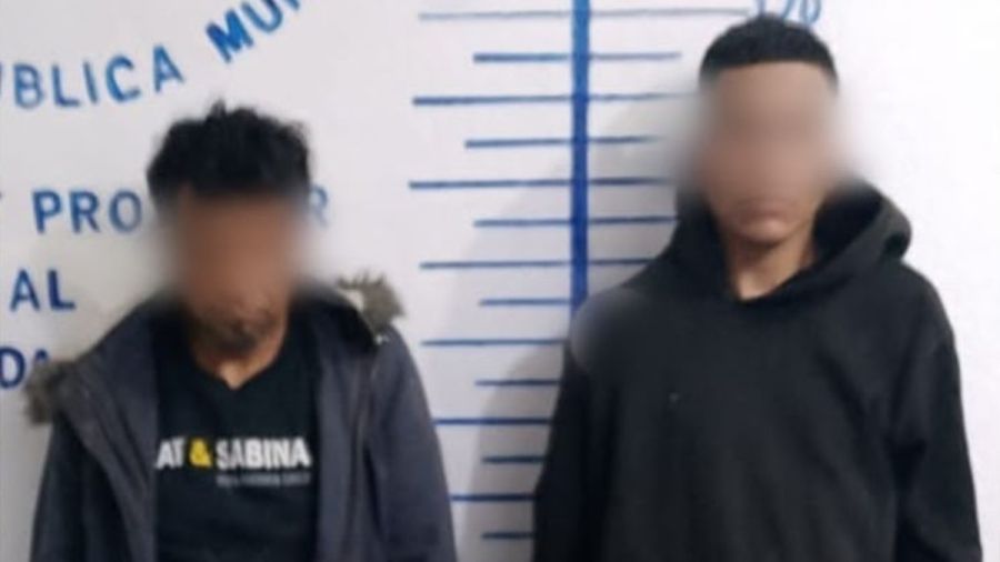 Caen dos sujetos por probable robo a comercio en San Pedro Cholula