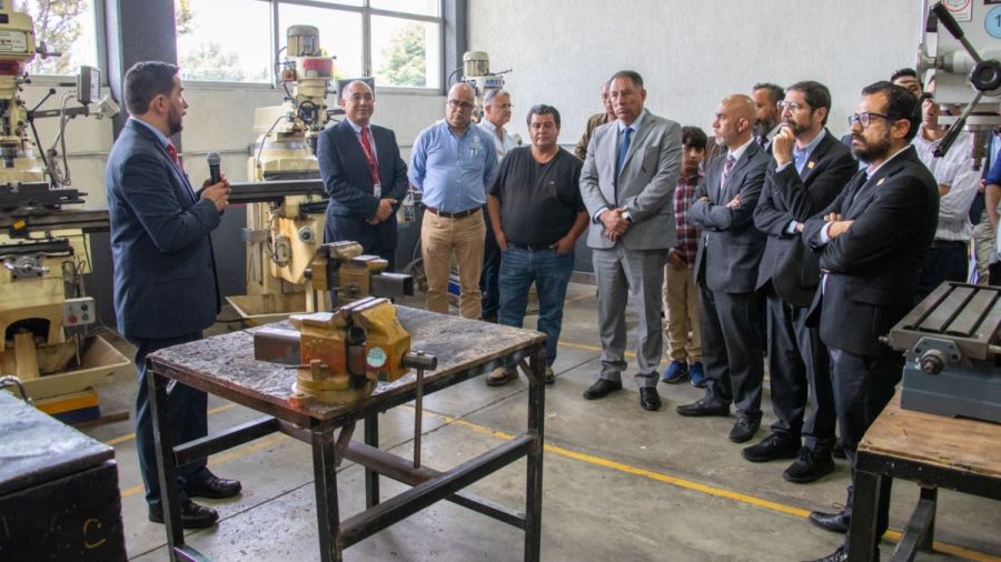 Inauguran FABLAB en Zacatl&aacute;n de la mano de la IBERO Puebla
