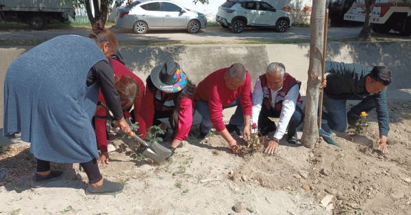 Con participaci&oacute;n ciudadana, Tonantzin Fern&aacute;ndez impulsa faena en Momoxpan