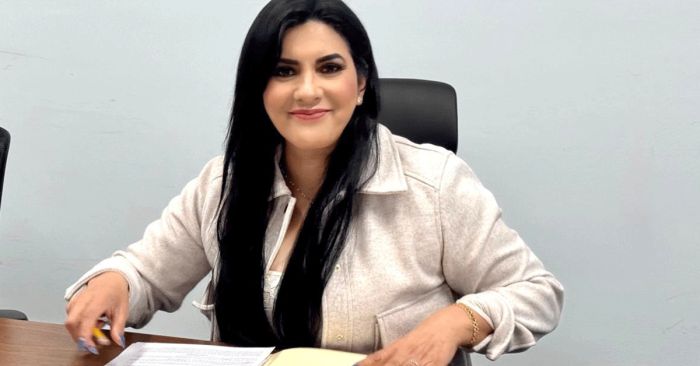 Toman Lenguas Ind&iacute;genas la tribuna del Congreso de Puebla: Delfina Pozos