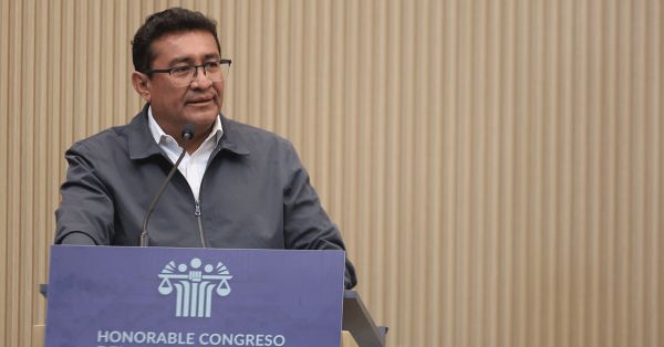 Presentan en el Congreso del Estado el libro Del sur al sue&ntilde;o: La epopeya de la migraci&oacute;n poblana