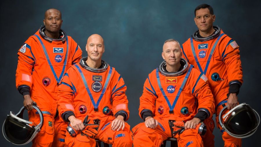 Presenta la NASA a la tripulaci&oacute;n de la Misi&oacute;n Artemis III