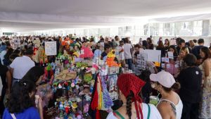 Re&uacute;ne a 150 expositores el Mercadito de las Juventudes: Ayuntamiento