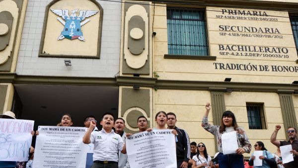 Exigen reapertura de Academia Militarizada en Puebla