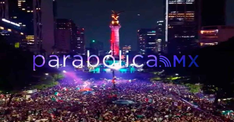 Celebran 400 mil aficionados el triunfo de M&eacute;xico en Reforma y el &Aacute;ngel de la Independencia