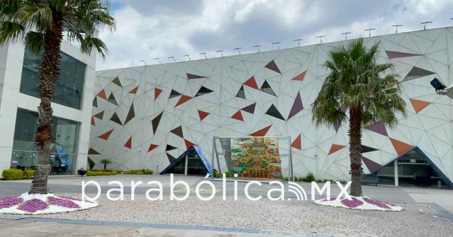 Alistan el Centro Expositor para el Informe por 600 d&iacute;as de Armenta