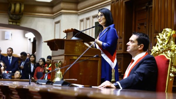 Asume la ultraderechista Keiko Fujimori la Presidencia de Per&uacute;