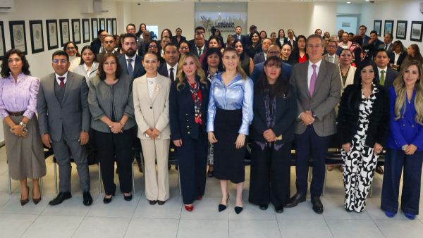 Impulsa FGE a m&aacute;s mujeres en la procuraci&oacute;n de justicia