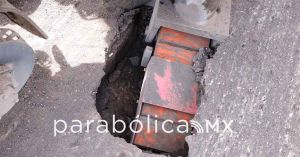 Descarta Agua de Puebla falta de mantenimiento a drenaje como causa de socav&oacute;n en la 18 Poniente
