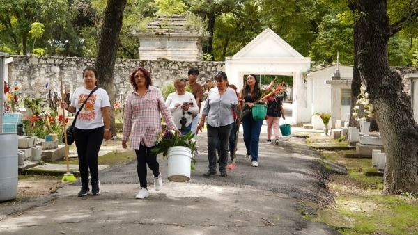 M&aacute;s de 33 mil personas asistieron al Pante&oacute;n Municipal por D&iacute;a del Padre