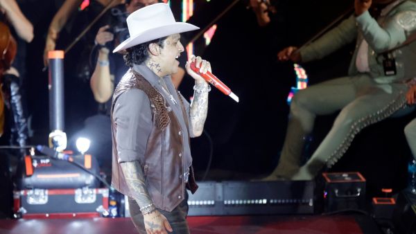 Cerrar&aacute; Christian Nodal la Feria de Cuautlancingo 2026