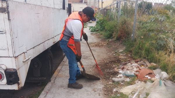 Inicia "Barriendo Tu Calle" en Mexicaltzingo, Cholula