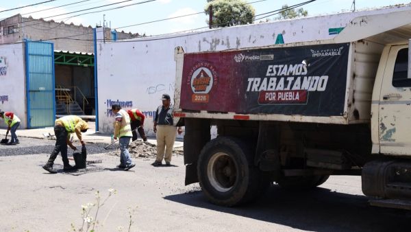 Mantiene Comuna acciones de bacheo en Barrio de San Miguel
