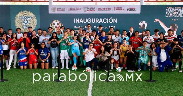 Participan 40 universidades poblanas en el Mundialito Universitario Fut 7: Alexa Espidio