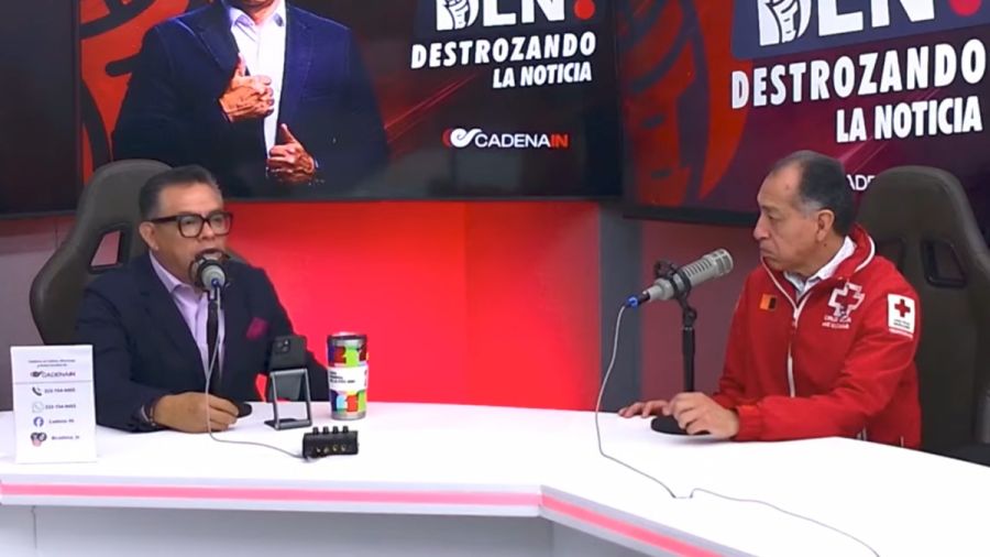 Dos rescatistas poblanos est&aacute;n en labores de b&uacute;squeda en Venezuela